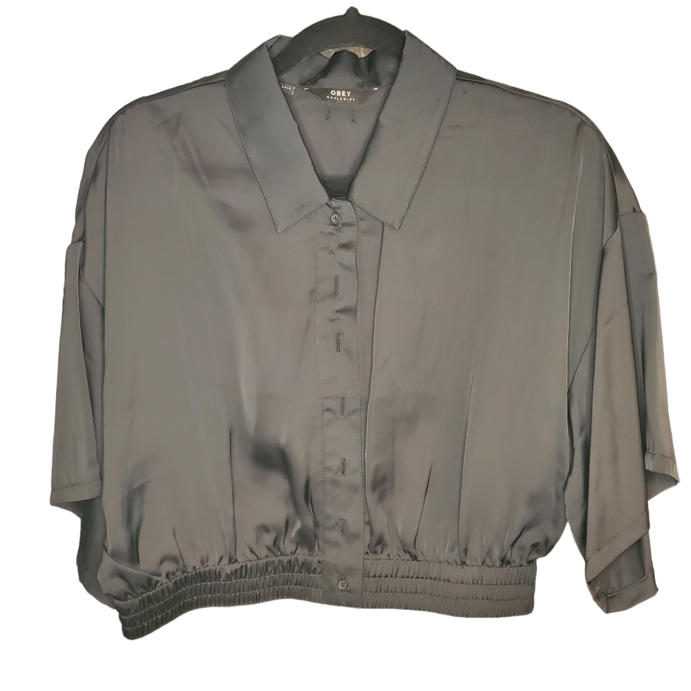 NWT Obey Black Crop Satin Short Sleeve Button Blouse in Medium